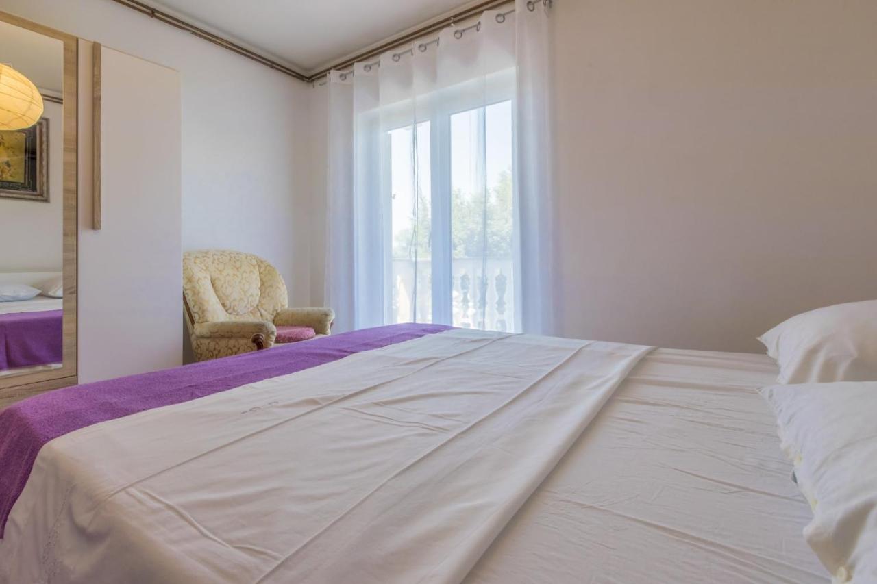 Leonarda Apartment ยาดราโนโว ภายนอก รูปภาพ